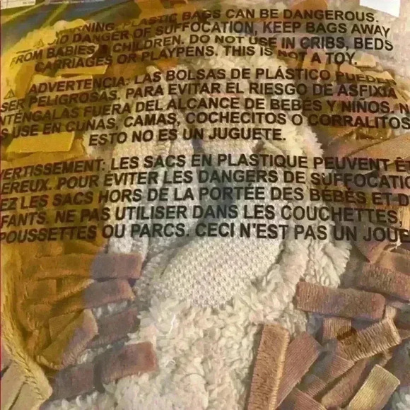 New lovable lion costume infant sizes - Picture 4 of 5